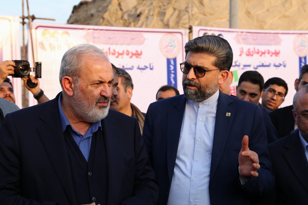 بهرهبرداری از هفت ناحیه صنعتی در هرمزگان با حضور وزیر صمت و مدیرعامل سازمان صنایع کوچک و شهرکهای صنعتی ایران