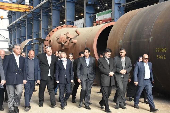 برای اجرای پروژه‌های پتروشیمی از تجهیزات داخلی استفاده شود