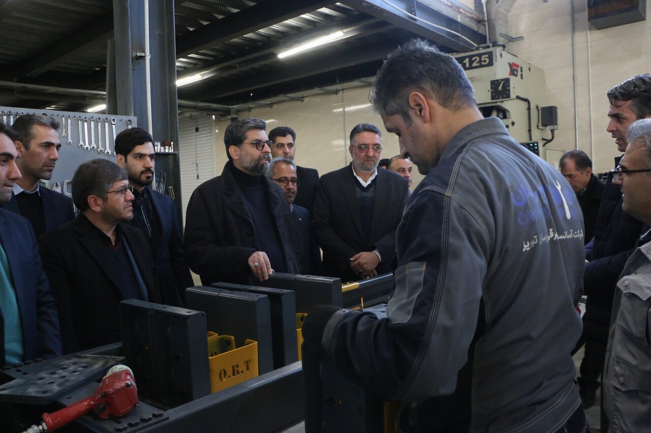 افتتاح واحد تولید قطعات آسانسور و پله برقی در شهرک صنعتی بعثت تبریز به‌مناسبت دهه‌فجر/ از 228 طرح صنعتی بهره‌برداری شد